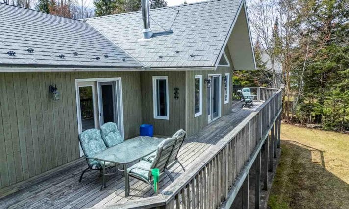 unnamed-2 Large Deck overlooking Horn Lake